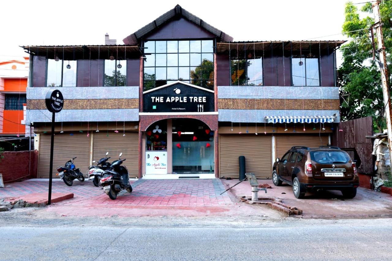 The Apple Tree Hotel Indaur Kültér fotó