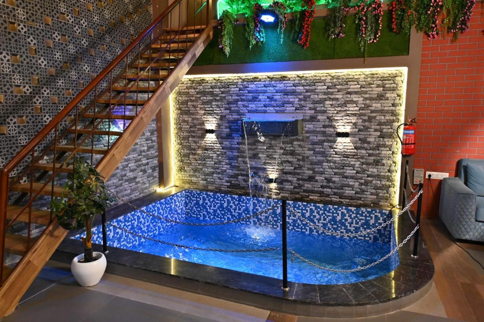 The Apple Tree Hotel Indaur Kültér fotó